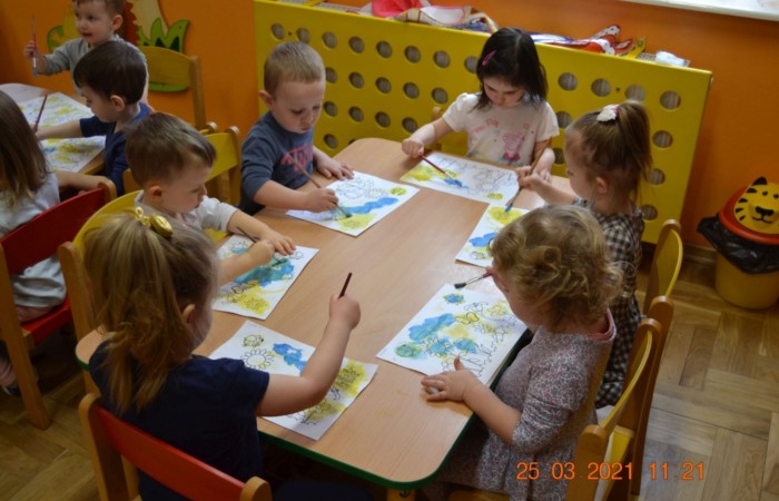 Wiosenne prace małych artystów z grupy Misie