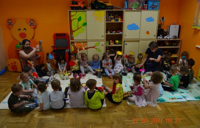 Muzyka bawi i rozwija