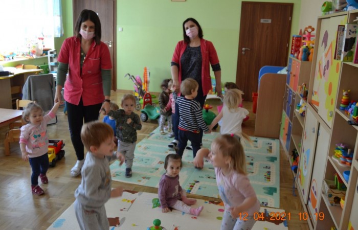 Zabawy Misiów, Żabek i Krasnali w łączonych grupach