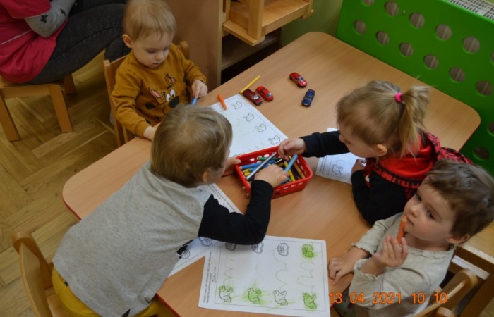 Zabawy Misiów, Żabek i Krasnali w łączonych grupach