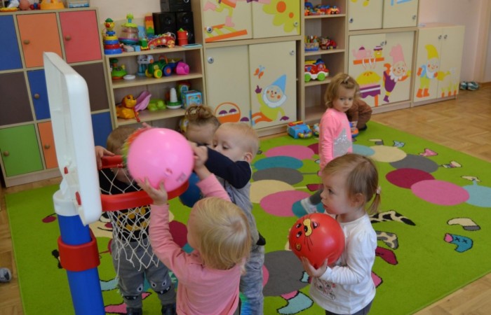 Piłka skacze raz i dwa…