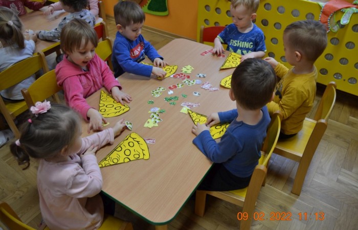 Misie i Krasnale świętują Międzynarodowy Dzień Pizzy