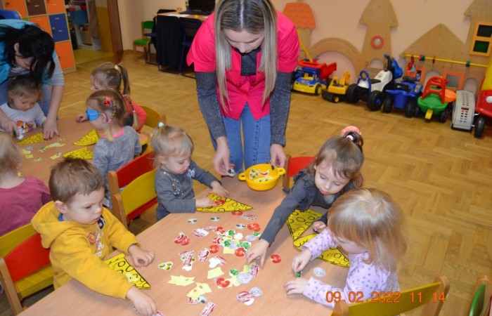 Misie i Krasnale świętują Międzynarodowy Dzień Pizzy
