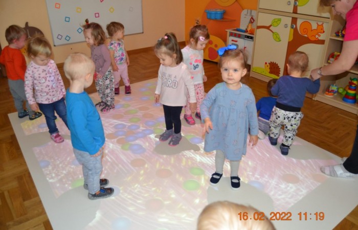 Zabawy na macie interaktywnej