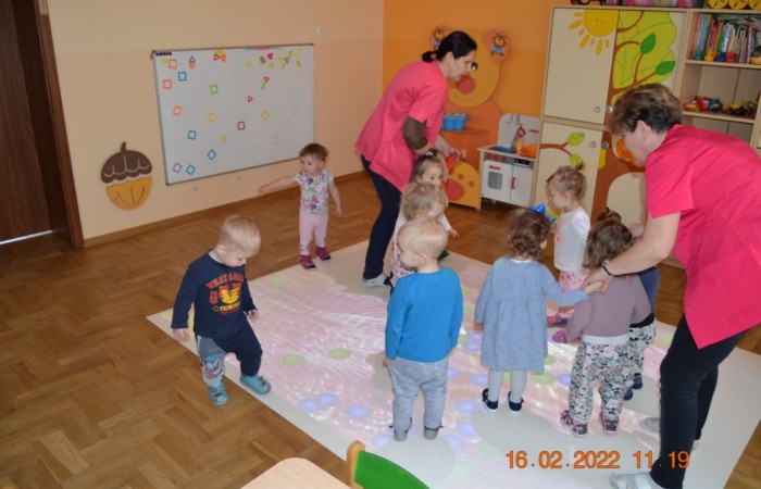 Zabawy na macie interaktywnej