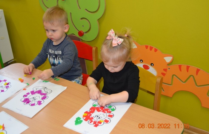 Dzień Kobiet w grupie Żabki