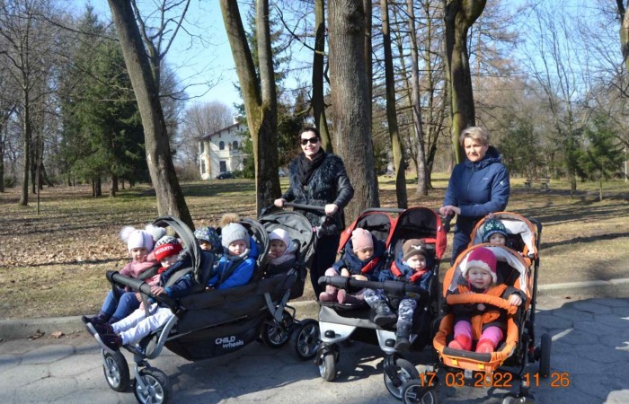 W poszukiwaniu wiosny w grupie Krasnale