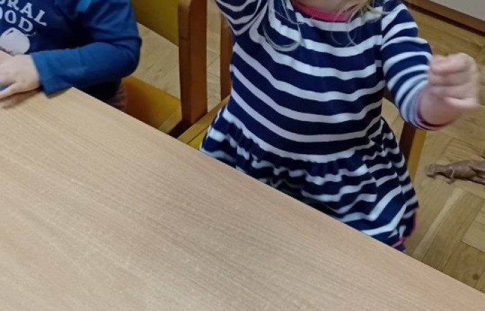 Misie robią bałwanki