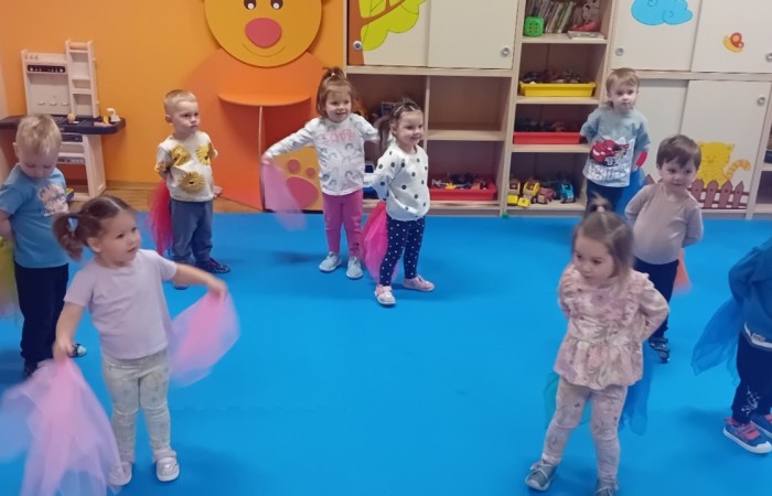 Misie na zajęciach rytmiki