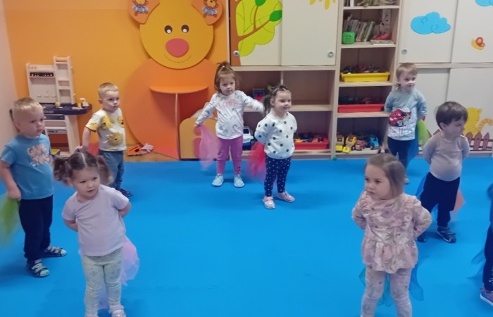 Misie na zajęciach rytmiki