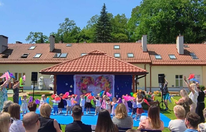 Dzień Rodziny - występ grupy Misie