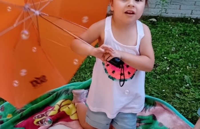 Piknik i zabawy w ogrodzie Misiów