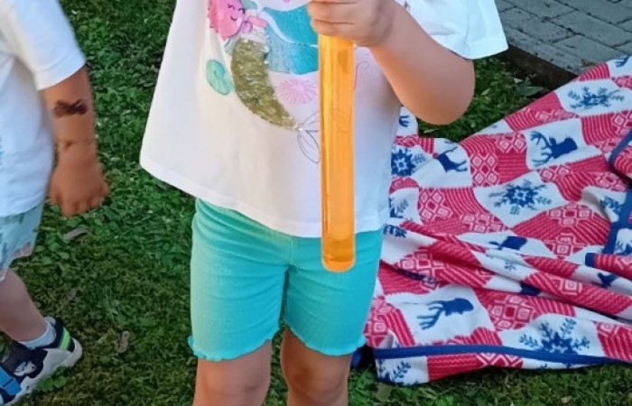 Piknik i zabawy w ogrodzie Misiów