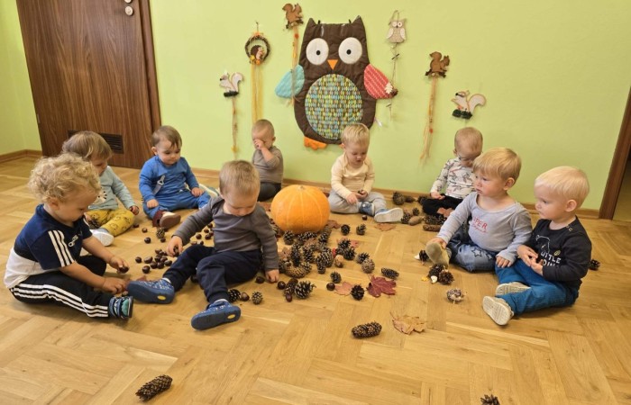 Krasnale poznają dary Jesieni