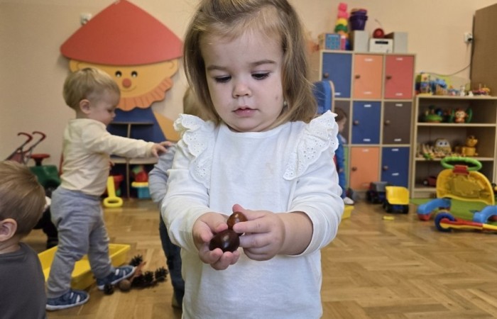 Krasnale poznają dary Jesieni