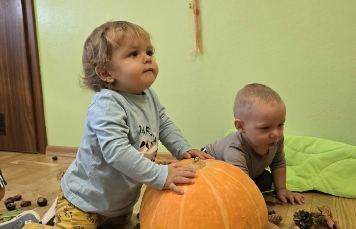 Krasnale poznają dary Jesieni
