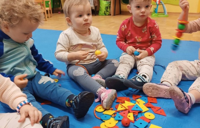 Zajęcia manipulacyjne u Żabek