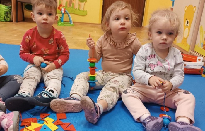 Zajęcia manipulacyjne u Żabek